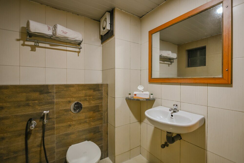 Фото Hotel Roopa