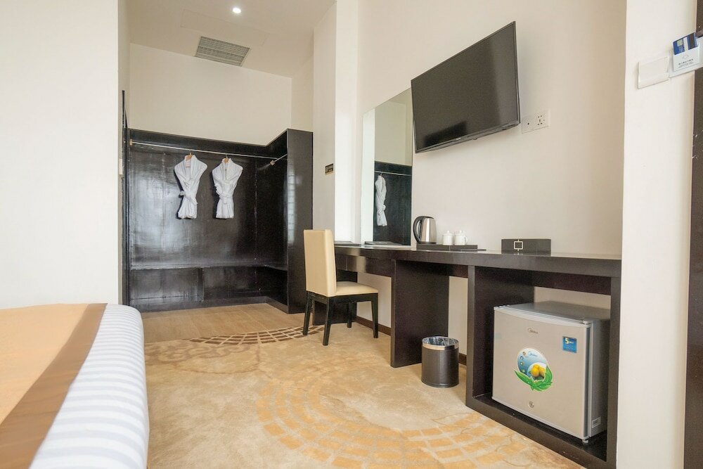 Фото Hotel Sanchaung