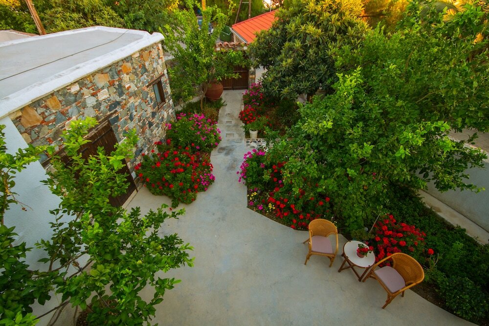 Фото Estia Gaia Cottage