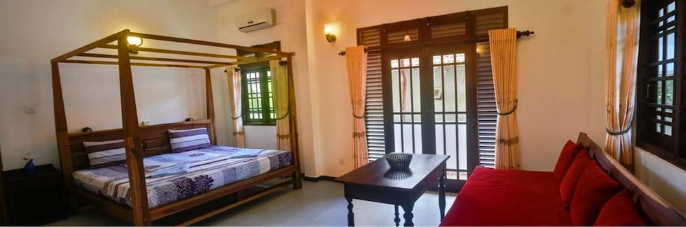 Фото Southern Coastal Villas