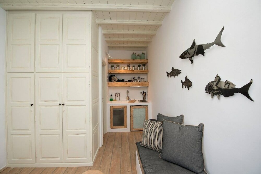 Фото Mykonian Studios