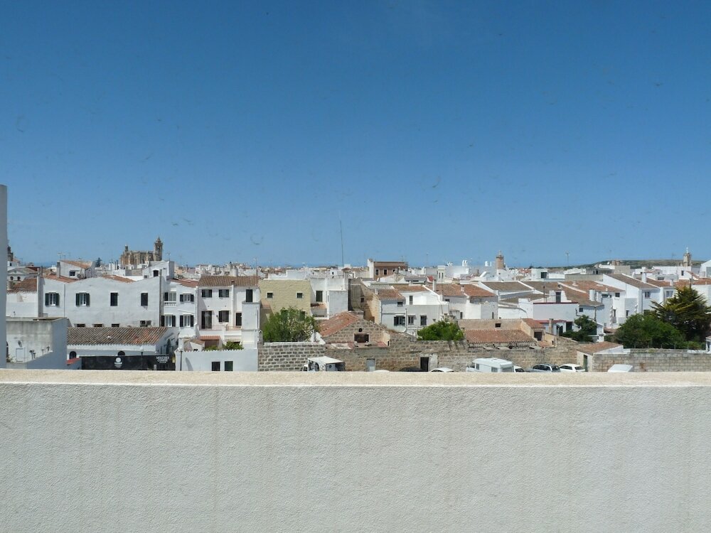 Фото Hostel Menorca - Albergue Juvenil