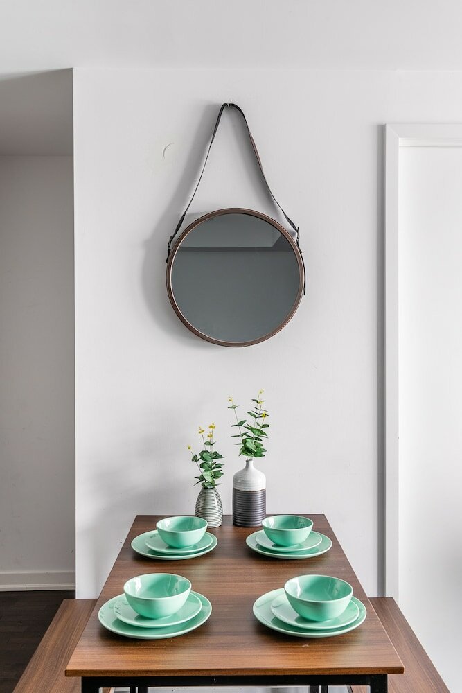 Фото Skytrees Condos at Union Station