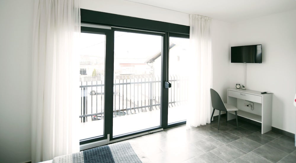 Фото Filipovic rent a car & apartments