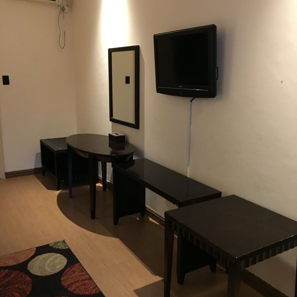 Фото Al Hamra Hotel