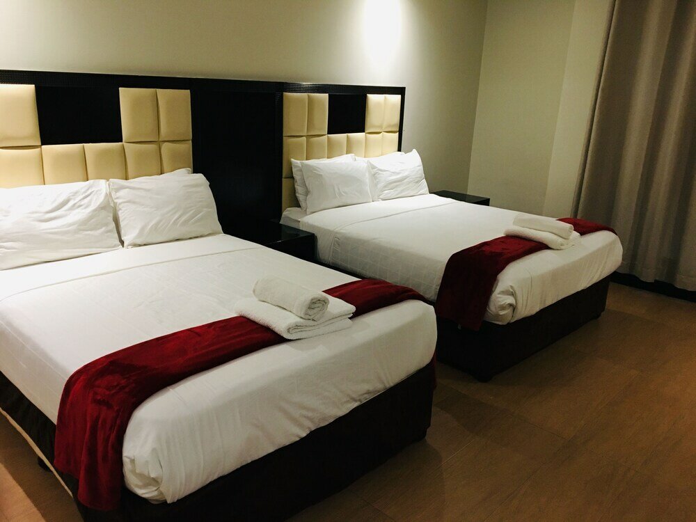 Фото Al Hamra Hotel