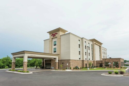 Гостиница Hampton Inn Cumberland