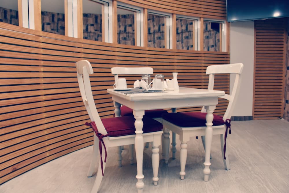 Фото Local Escape Boutique