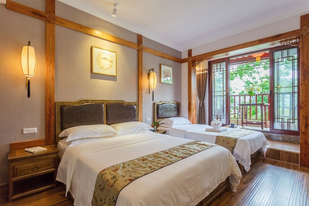 Фото Yangshuo Riverview Hotel