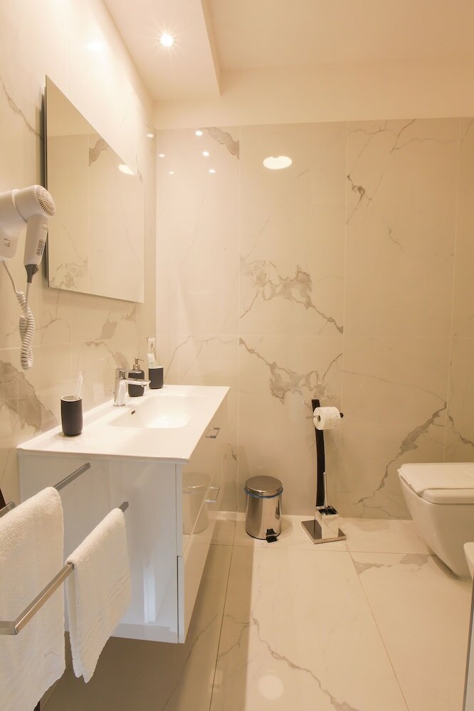 Фото Reggia & Dintorni Rooms a Caserta