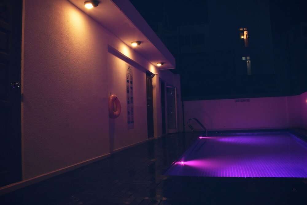 Фото Local Escape Boutique