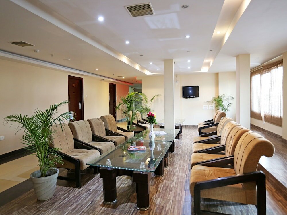 Фото Oyo Flagship 061 Tirupati Railway Station