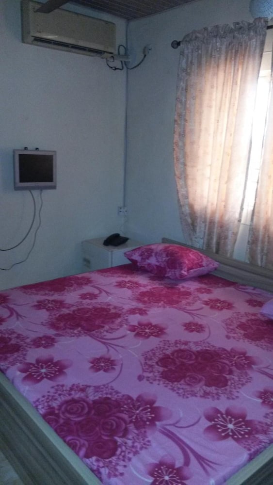 Фото Kings Crown Hotel