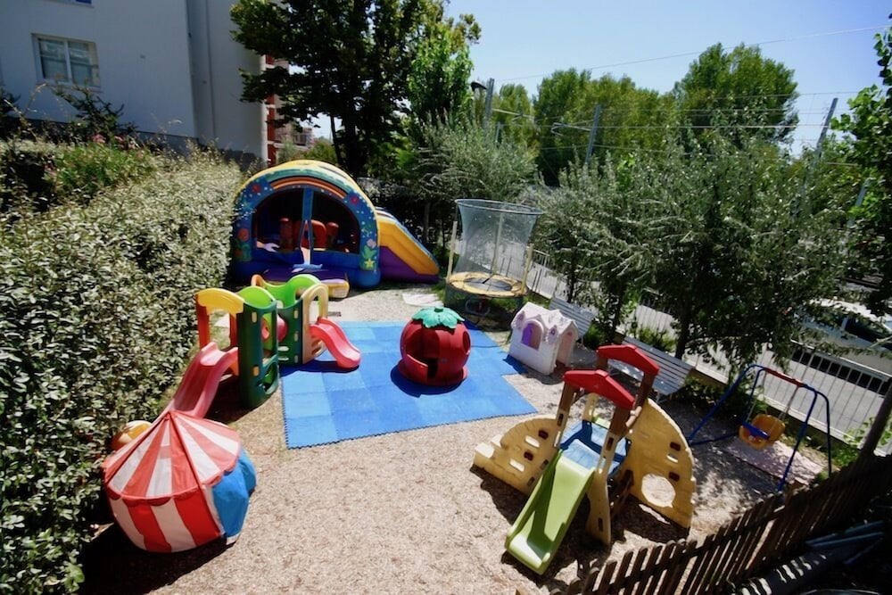 Фото Hotel Lotus