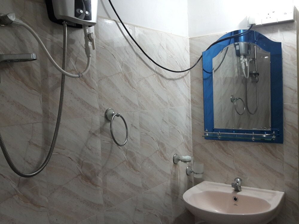 Фото Iduwaraguest