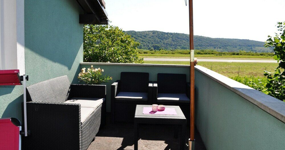 Фото Apartments Green Place