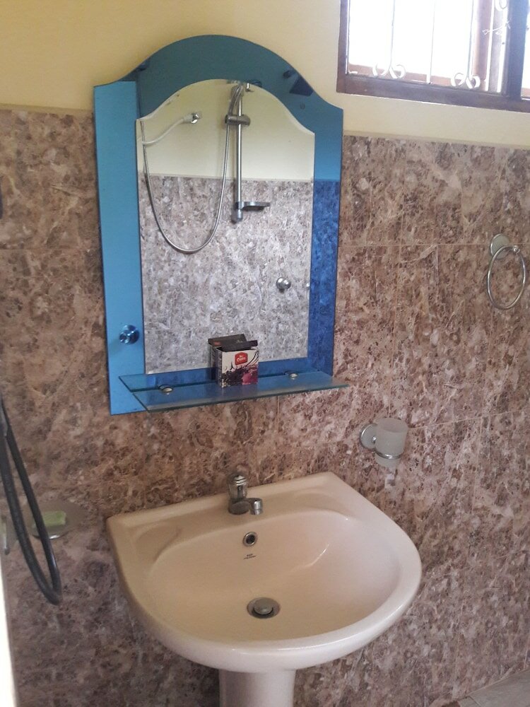 Фото Iduwaraguest