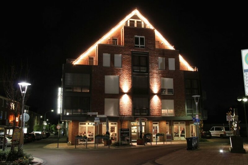 Гостиница Hib Hotel in Baesweiler в Бесвайлере