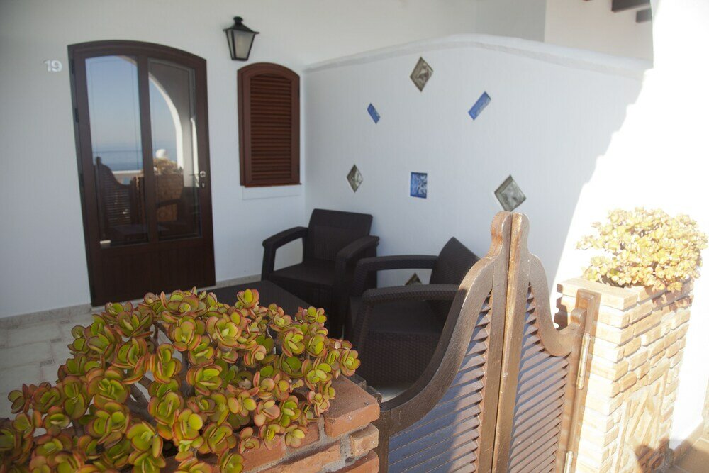 Фото Hostal Mar de Frente