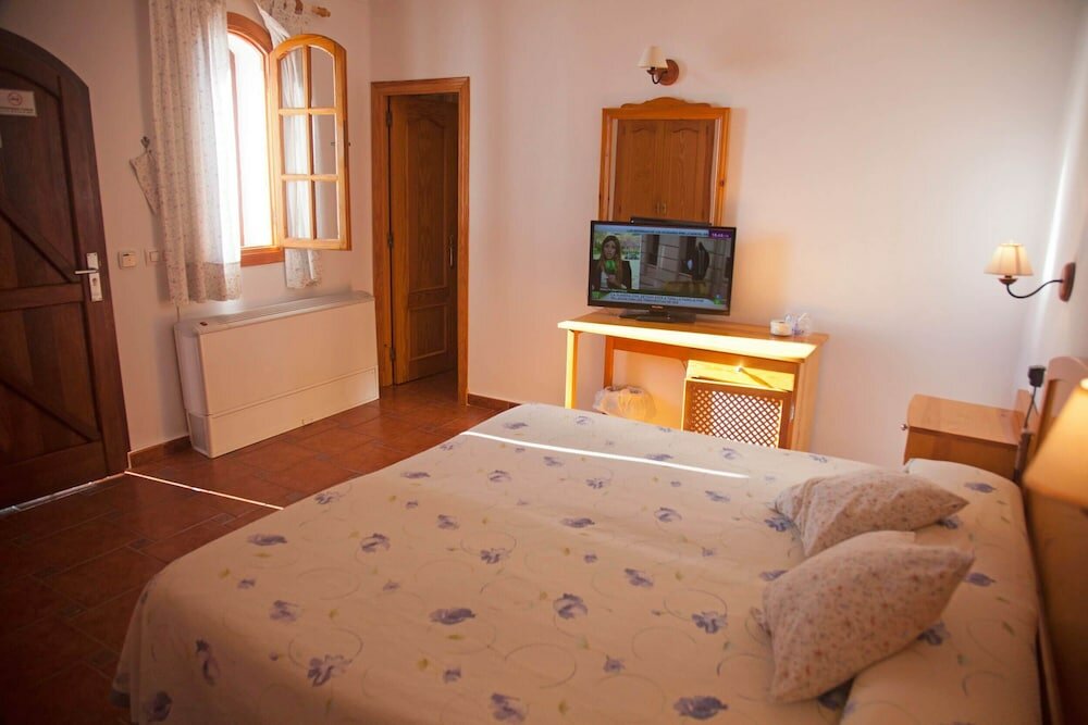 Фото Hostal Mar de Frente