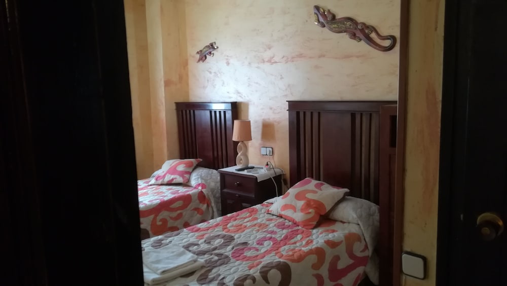 Фото Hostal Restaurante La Diligencia