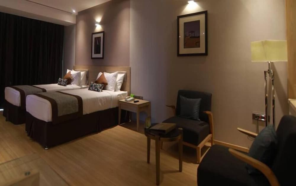 Фото Uk 27 The Fern Belagavi