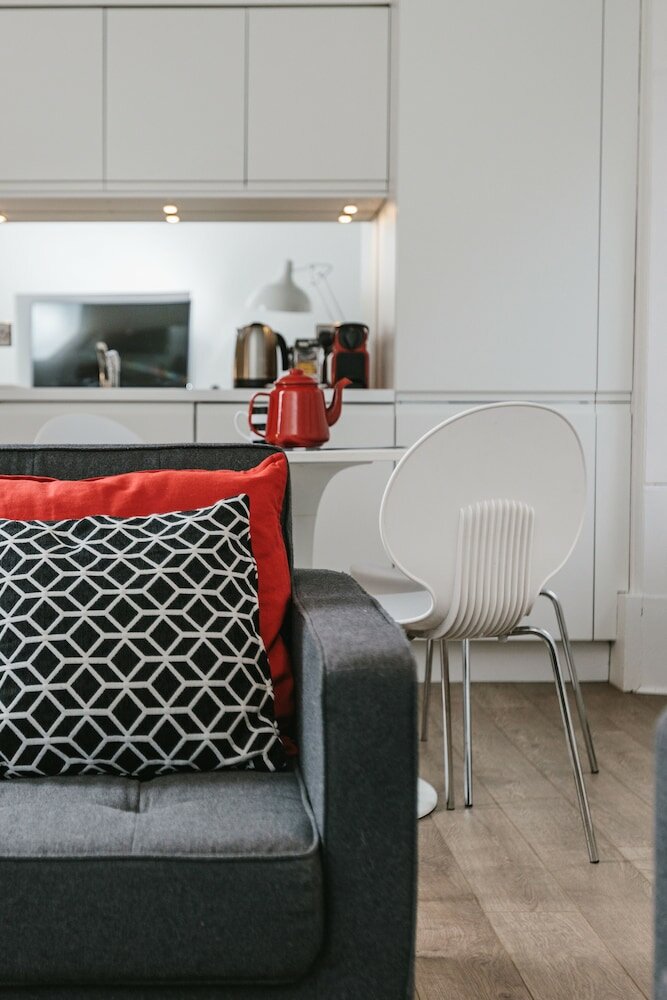 Фото Urban Quarters Serviced Apartments