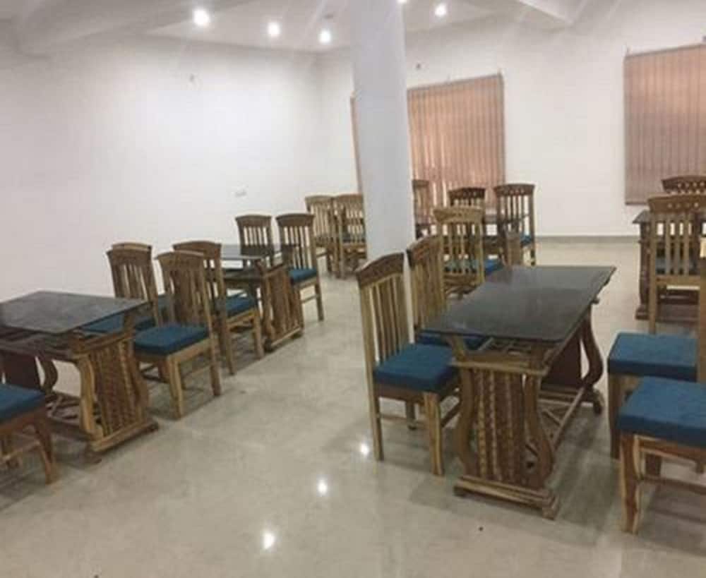 Фото Hotel Galaxy Ladakh