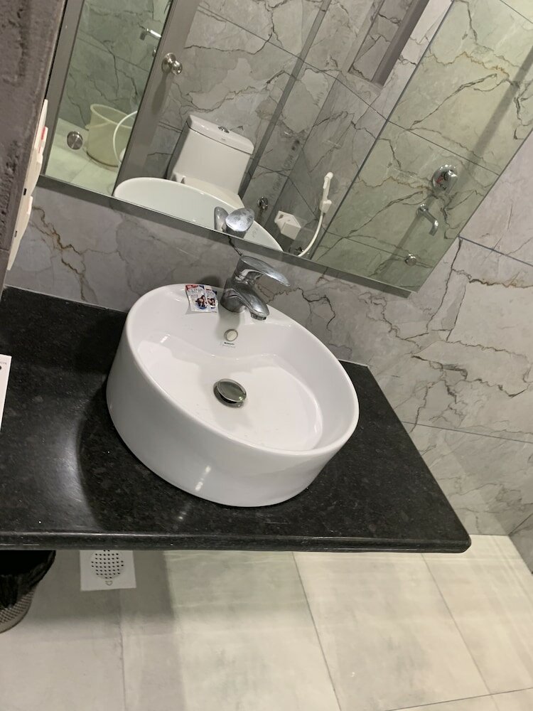 Фото Hotel Square 9 Inn