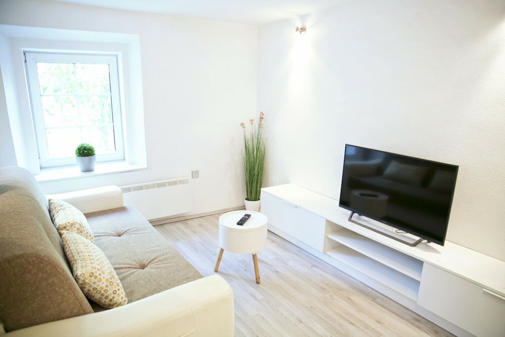 Фото Apartments Hiša Pod Gradom