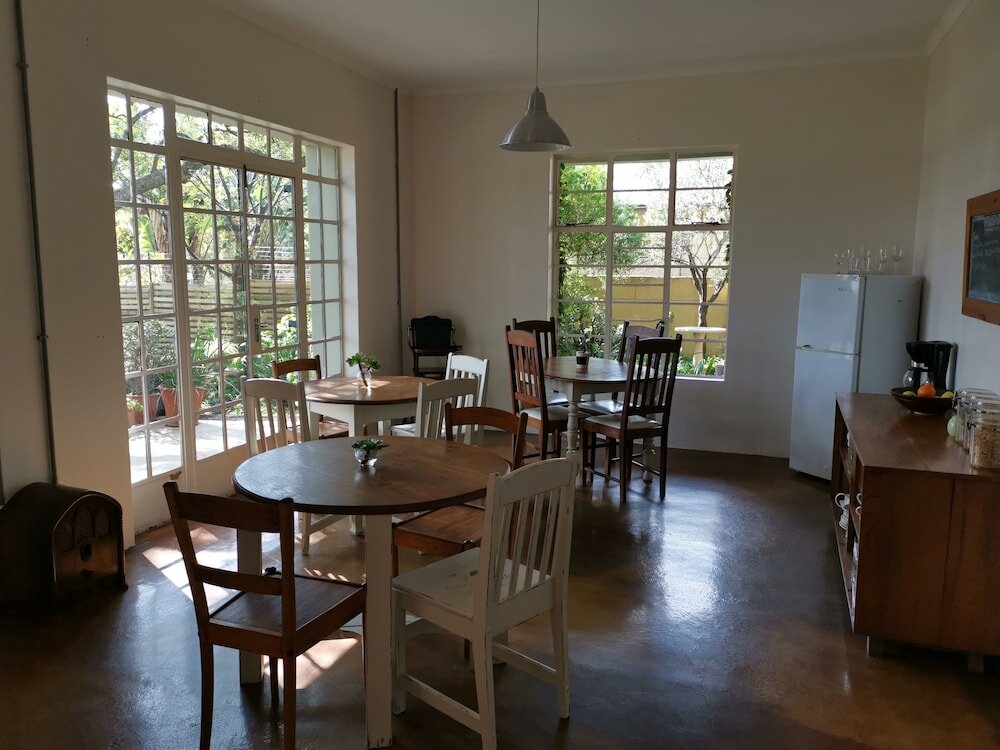 Фото The Hillside House