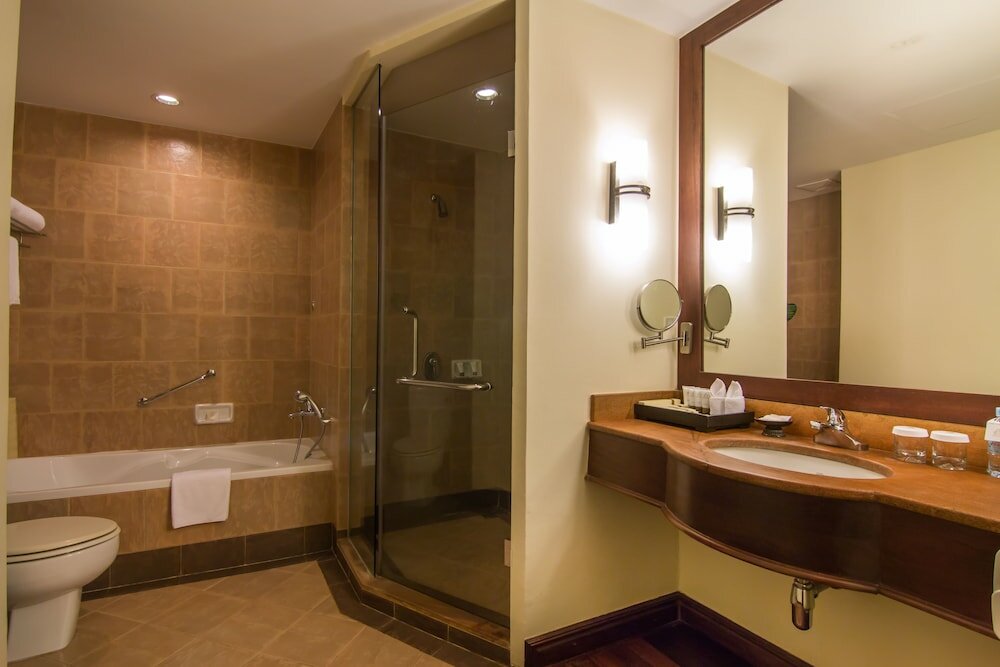 Фото Angkor Palace Suite & Villa