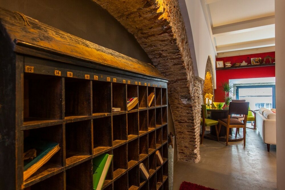 Фото The Old Stables Chiado Apartments