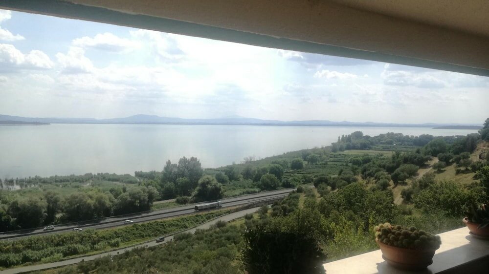 Фото B&b Torre del Lago Trasimeno