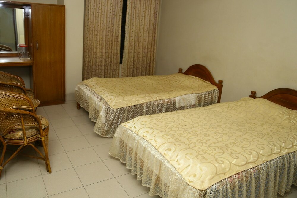 Фото Hotel Golden City