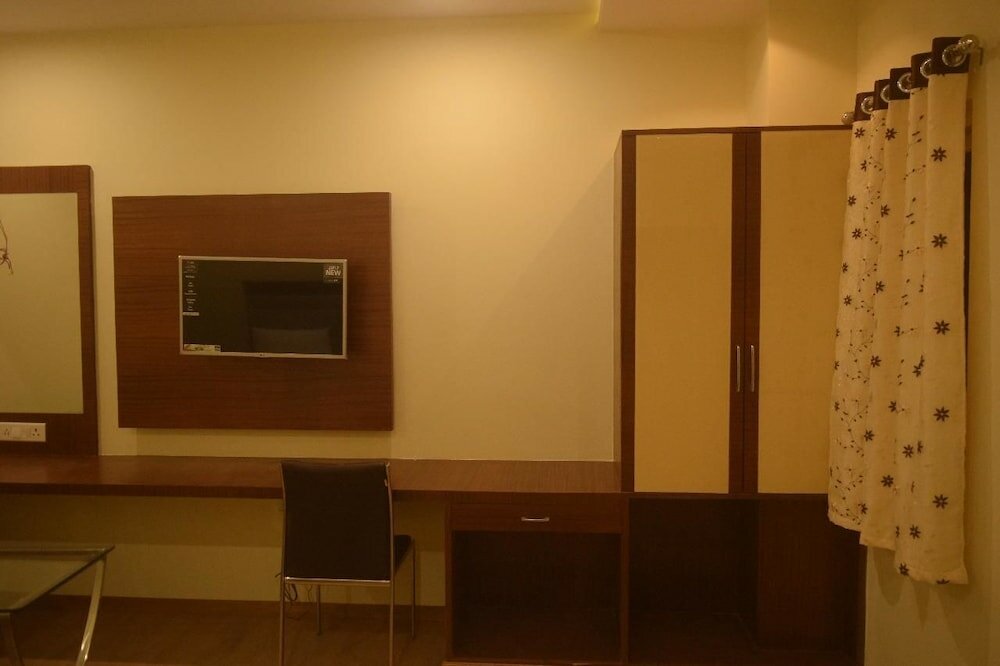 Фото Hotel Avalon Inn