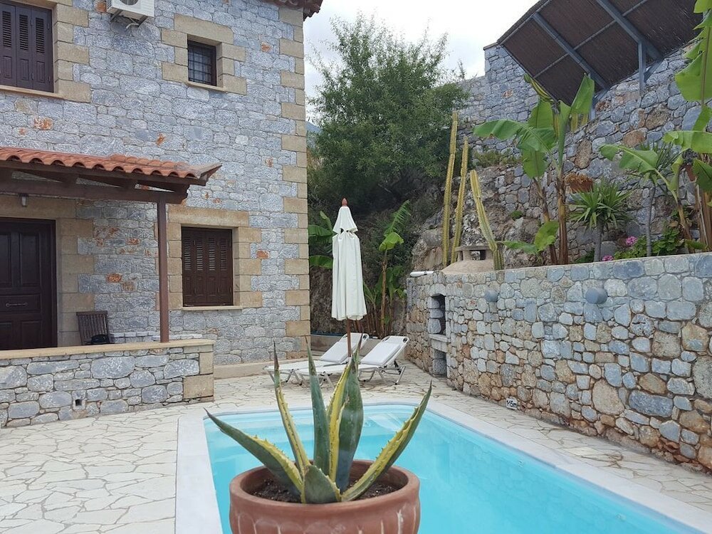 Фото Rathimata villas