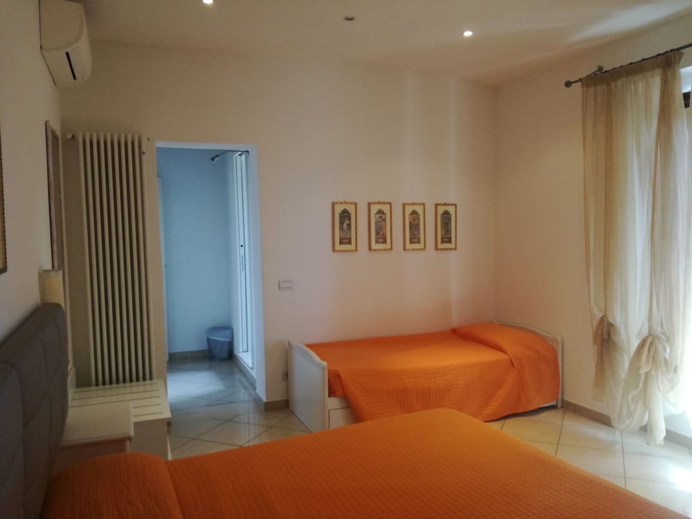 Фото Bed & Breakfast Camollia