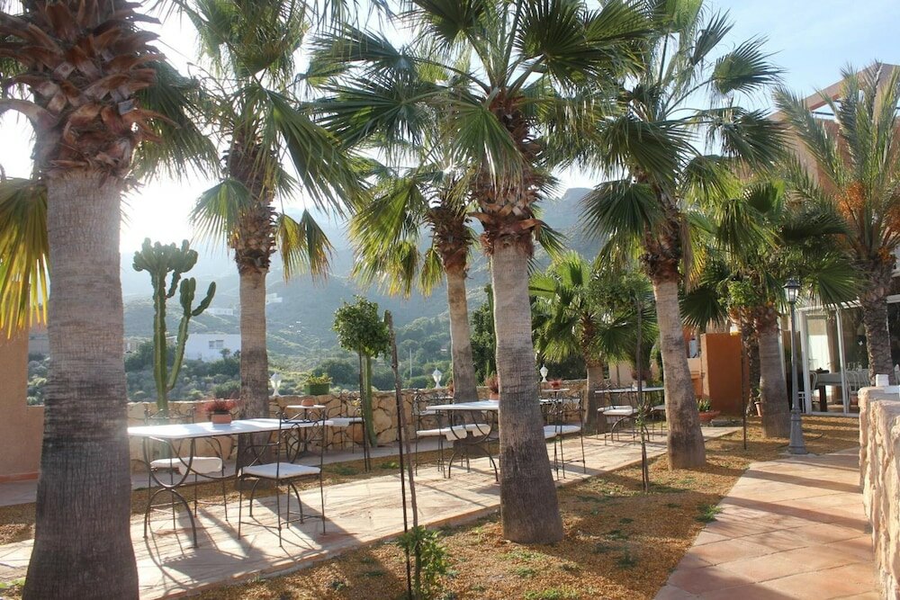 Фото Cortijo de la Media Luna