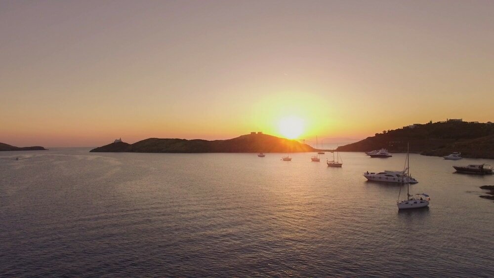 Фото Vourkari Village