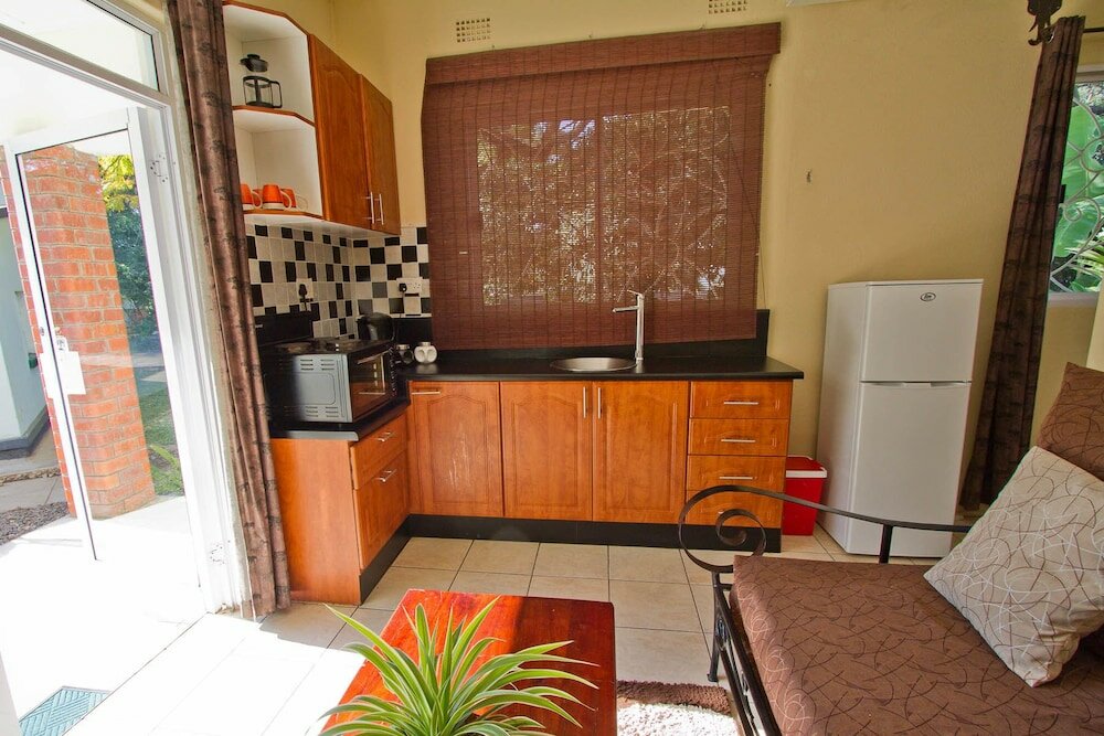 Фото Mose Street Apartments