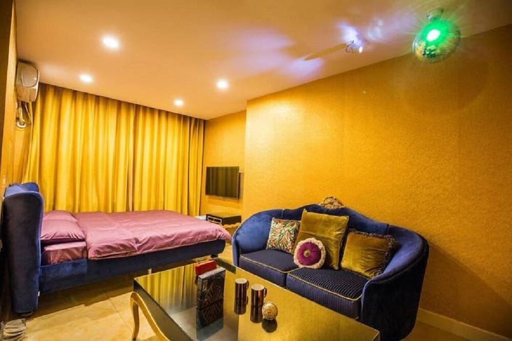 Фото Crosme Theme Hotel