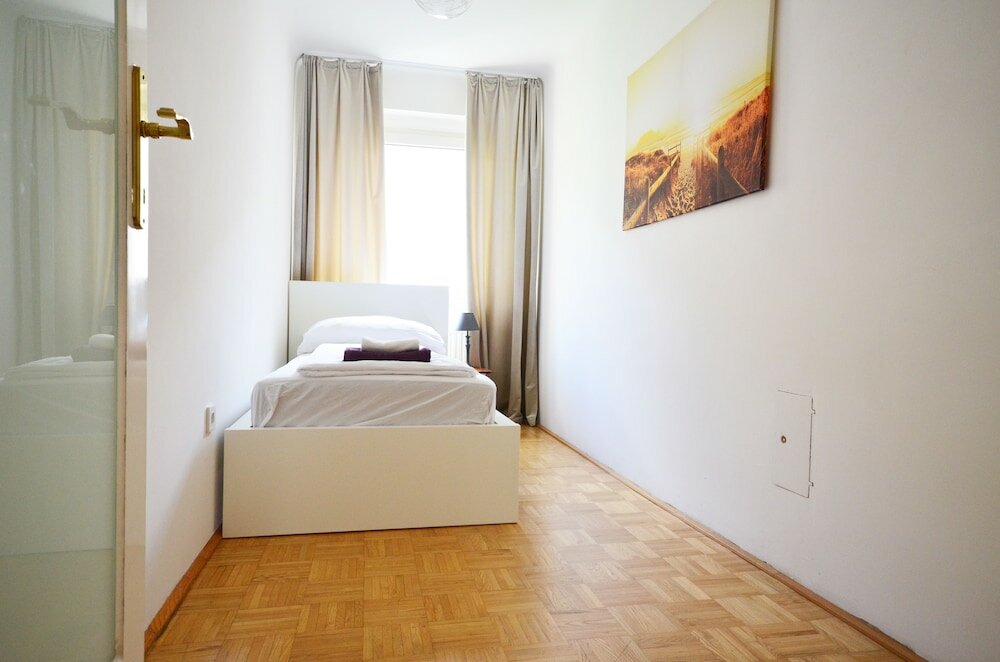 Фото Naschmarkt Premium in Your Vienna