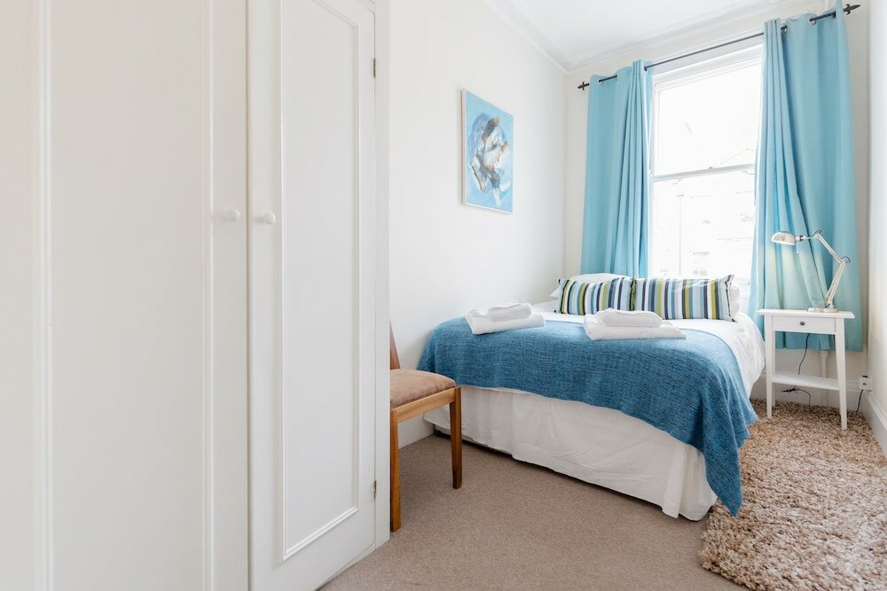 Фото Earls Court Apartments by BaseToGo