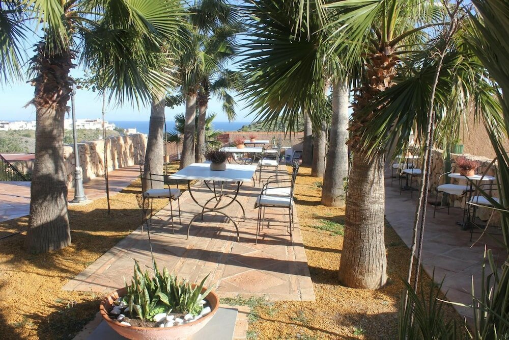 Фото Cortijo de la Media Luna