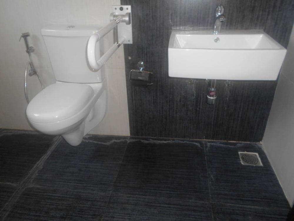 Фото Bahri Beautiful Country