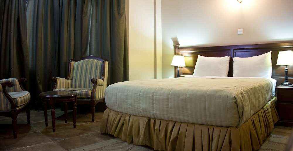 Фото The Congress Hotel