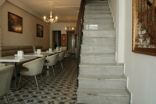 Гостиница Eagles Budget Home в Бешикташе