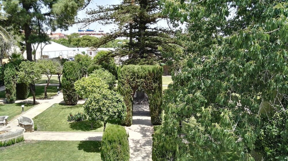 Фото Hotel Duques de Medinaceli