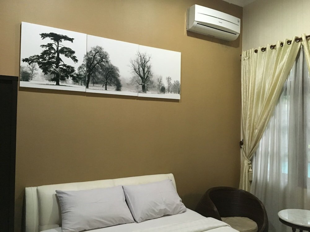 Фото Griya Yunika Homestay